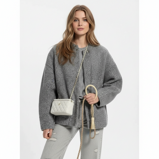 Voorzijde close up cropped blazer wolblend dames – ronde kraag – Brunelle