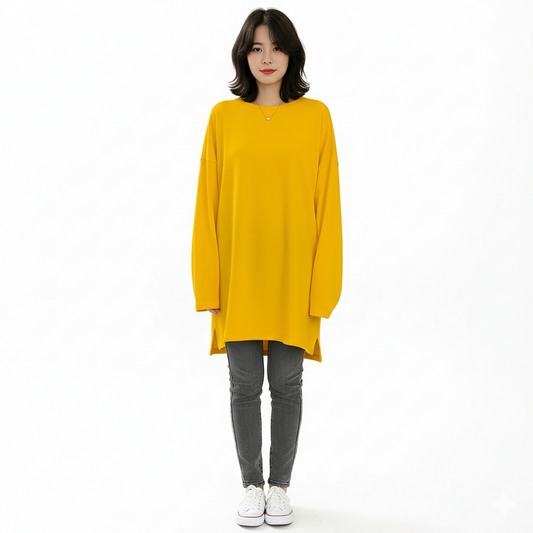 June oversized longsleeve geel – vooraanzicht op model – Brunelle