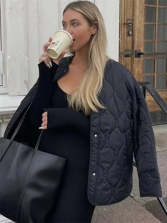 Eva – Casual Zwarte Jas