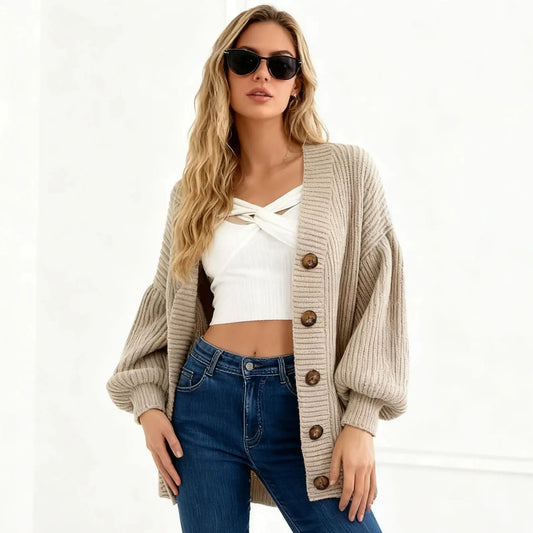 Vooraanzicht oversized gebreide cardigan Sanne Beige – Brunelle